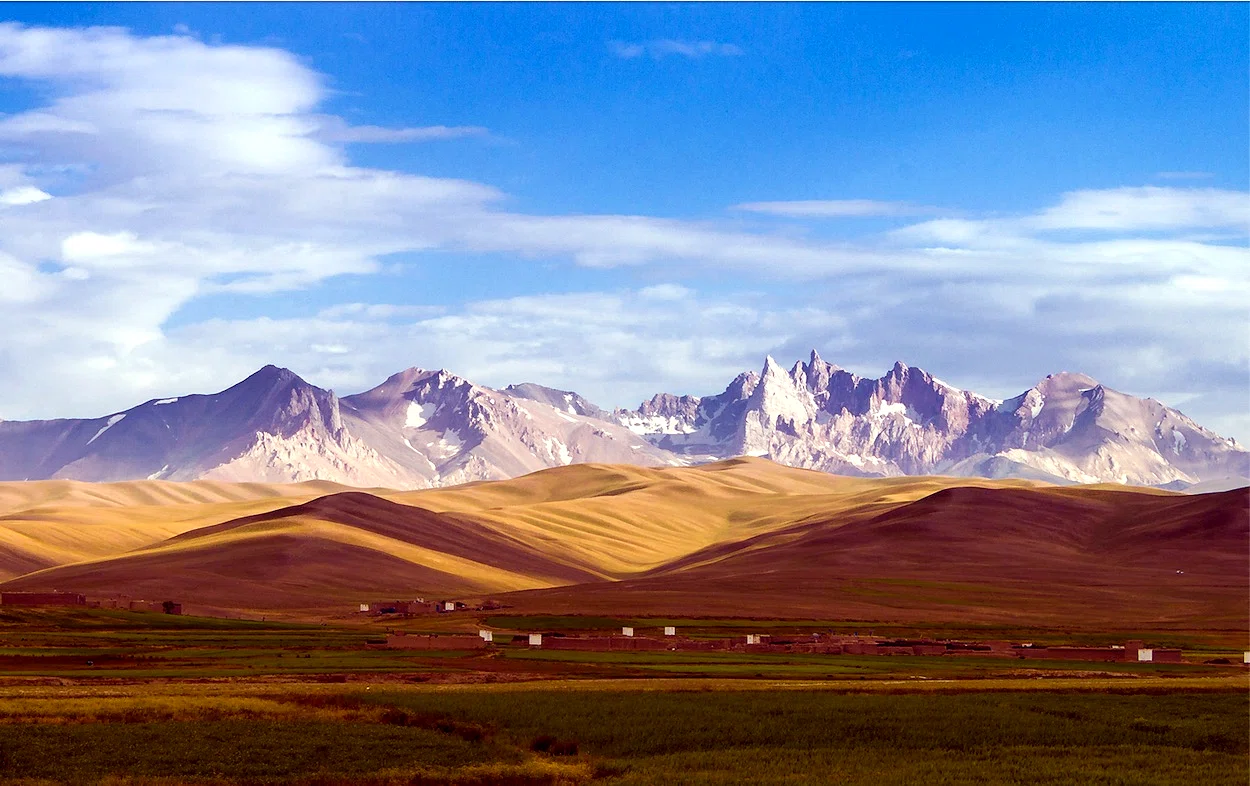 Koh-e-Baba Mountain Range — view 2